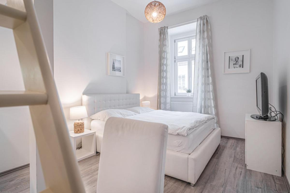 Utulny Byt V Centru Prahy Prague Ngoại thất bức ảnh